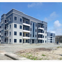 3bdrm Apartment in Ikota Villa for Rent