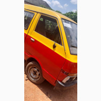 Nissan Vanette 2000