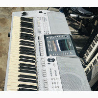 Yamaha PSR S710