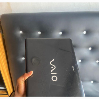 Laptop Sony VAIO VPC-EB45FG 4GB Intel Core I3 HDD 320GB