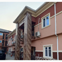 2bdrm Block of Flats in Peace Estate Ago for rent