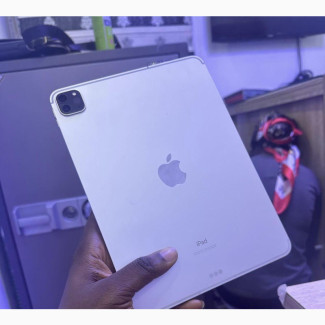 Apple iPad Pro 12.9 (2020) 128 GB Gray