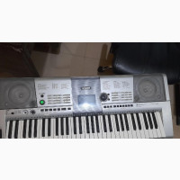 Yamaha PSR E403 Keyboard