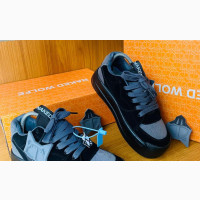 A Good Quality Sneakers