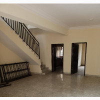 3bdrm Townhouse / Terrace in Sunview Estate, Abijo for rent