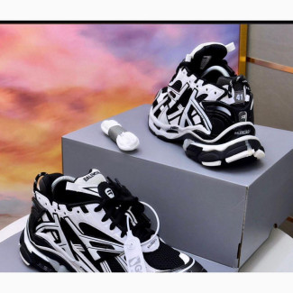 Original Luxury Balenciaga Sneakers