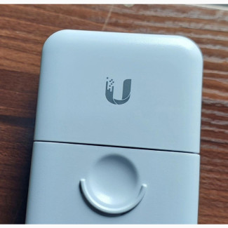 Ubiquiti Ethernet Surge Protector
