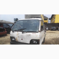 Mitsubishi Minicab Truck 2000 White