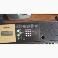 Yamaha YPT-220 Keyboard