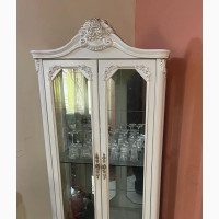 General Wine Shelve - Neatly Used