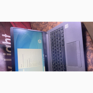 Laptop HP 240 G8 4GB Intel Core I3 HDD 1T
