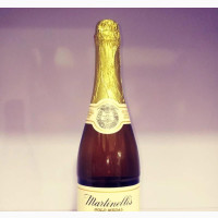 Martinellis Sparkiling Cider