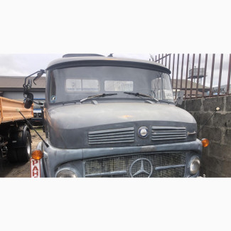 Mercedes 911 Tipper Truck