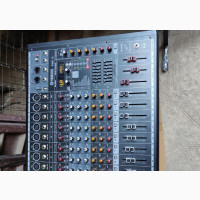 Yamaha Powered Mixer 12 Channels