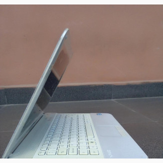Laptop Sony 4GB Intel Core I3 HDD 250GB