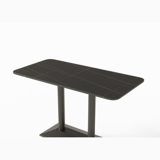 Restaurant Mable Table