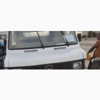 Mercedes 307