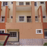 4bdrm Duplex in Gaduwa for Sale
