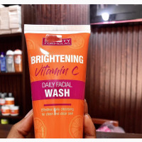 Beauty Formulas Brightening Vitamin C Face Wash