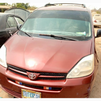 Toyota Sienna XLE 2005 Red