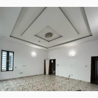 5bdrm Duplex in Ikota for rent