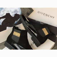 GIVENCHY Luxury Shoe
