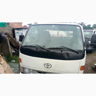 Toyota Dyna 100 White