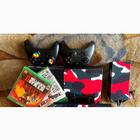 Xbox One - Two Controllers, Games Included