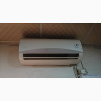 Midea 1HP Air Conditioner - Neatly Used, Perfectly Working - White