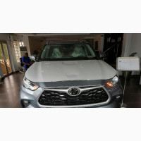 New Toyota Highlander XLE 2021 Gray