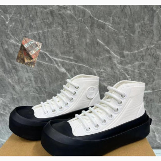 Bottega Veneta Jumbo Men Sneakers - Brand New