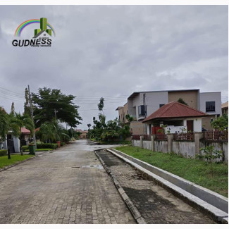 1, 025m2 Corner Piece Land in a Secured Estate