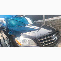 Mercedes-Benz ML350 2012 Black