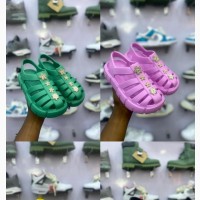 Fashionable Ladies Crocs