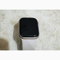 It’S an Apple Series 8 White