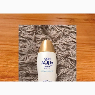 Skin Aqua UV Super Moisture Gel Sunscreen