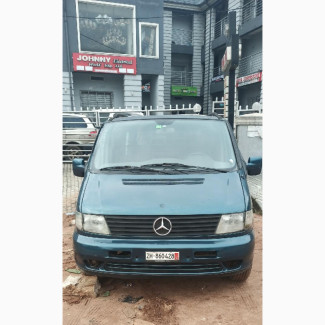 Mercedes-Benz T2 2000 Green