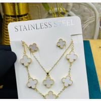 I#039;m Funmi Jewels, I Sell Fashion Jewelries They Are Available