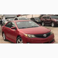 2014 Toyota Camry SE Red - Foreign Used