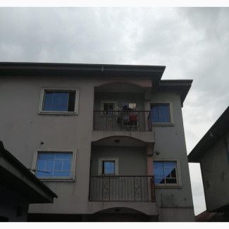 2bdrm Apartment in Woji, Upstairs, Secure Estate
