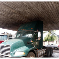 Mack Truck Vision Double Axle