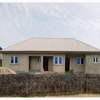 1bdrm Bungalow in Kayietoro Roads for rent