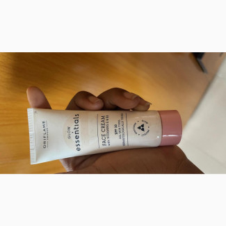 Glow Essentials Face Cream