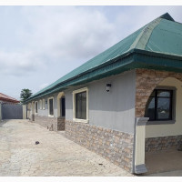 3bdrm Bungalow in Idiape, Akobo for rent