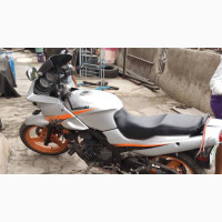 Kawasaki 2000 Gray Sport Bike