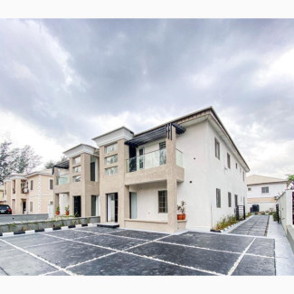 Luxurious 5bdrm Duplex in Lekki for sale