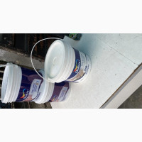 Quality Dulux Silk Emulsion Paint
