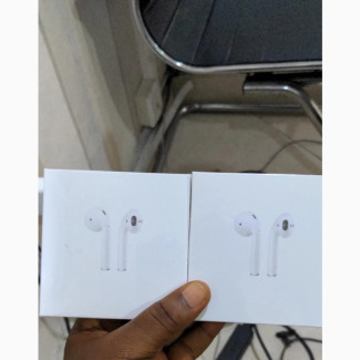 Apple Airpods 2nd Generation Bluetooth Earbuds