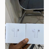 Apple Airpods 2nd Generation Bluetooth Earbuds