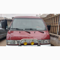 Mitsubishi L300 2004 Red